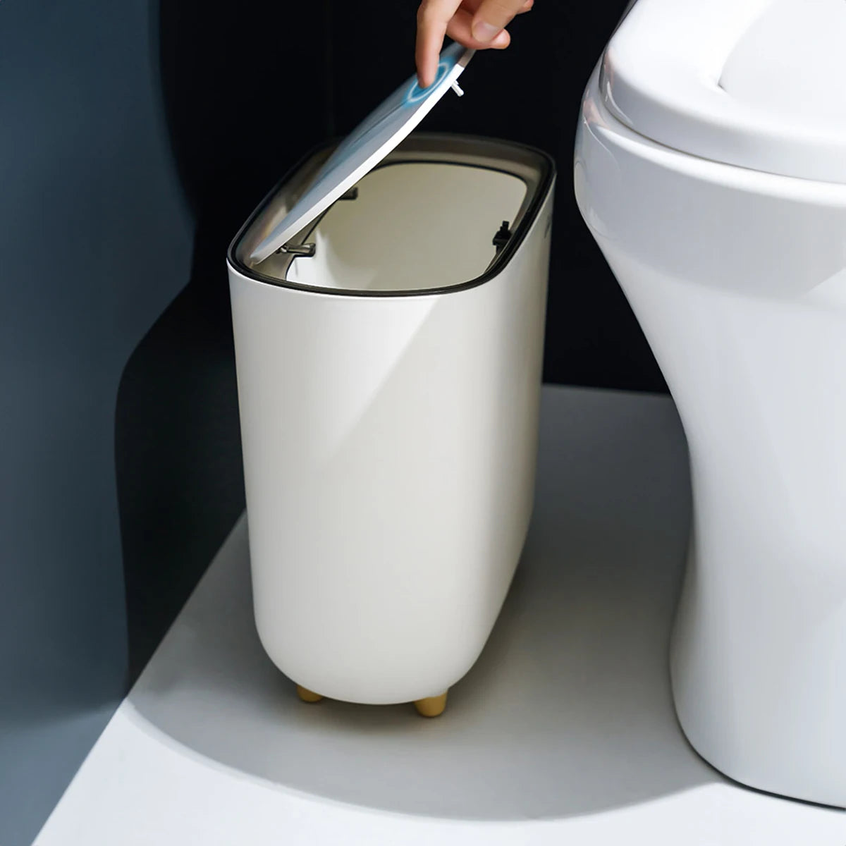 Pattumiera Slim Salvaspazio per Bagno con Coperchio a Pressione – Bidone per Rifiuti Stretta per Fessure, Ideale per Raccolta Differenziata